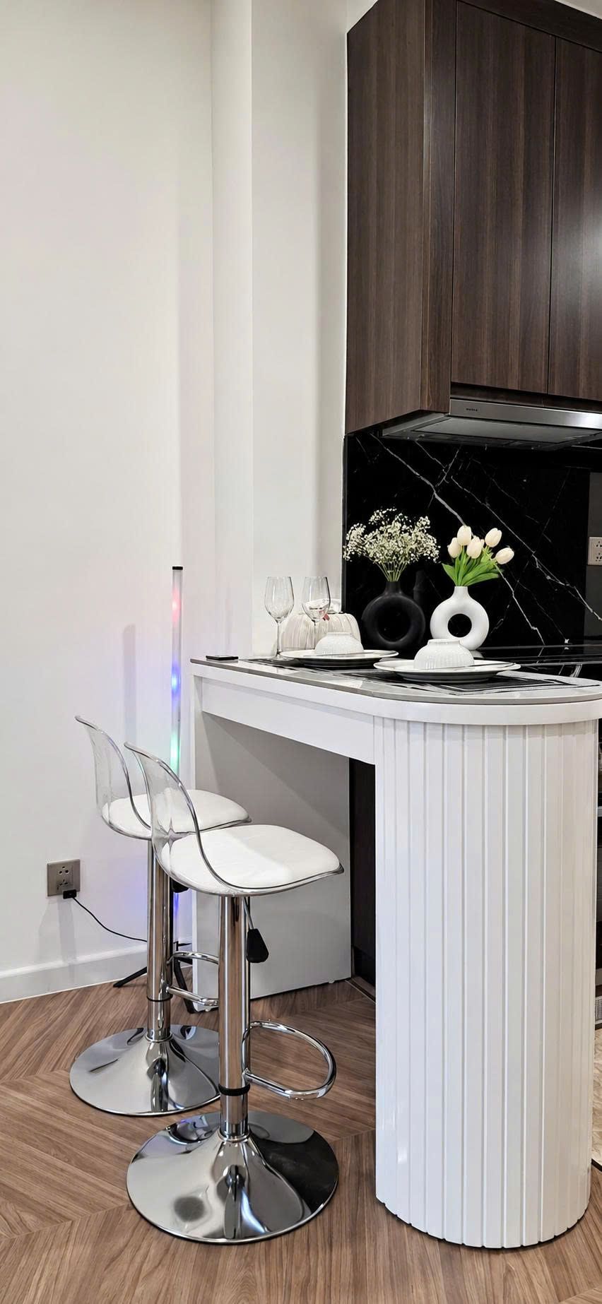 Nắng Ban Mai Studio A1.0903 - Vinhomes Smart City