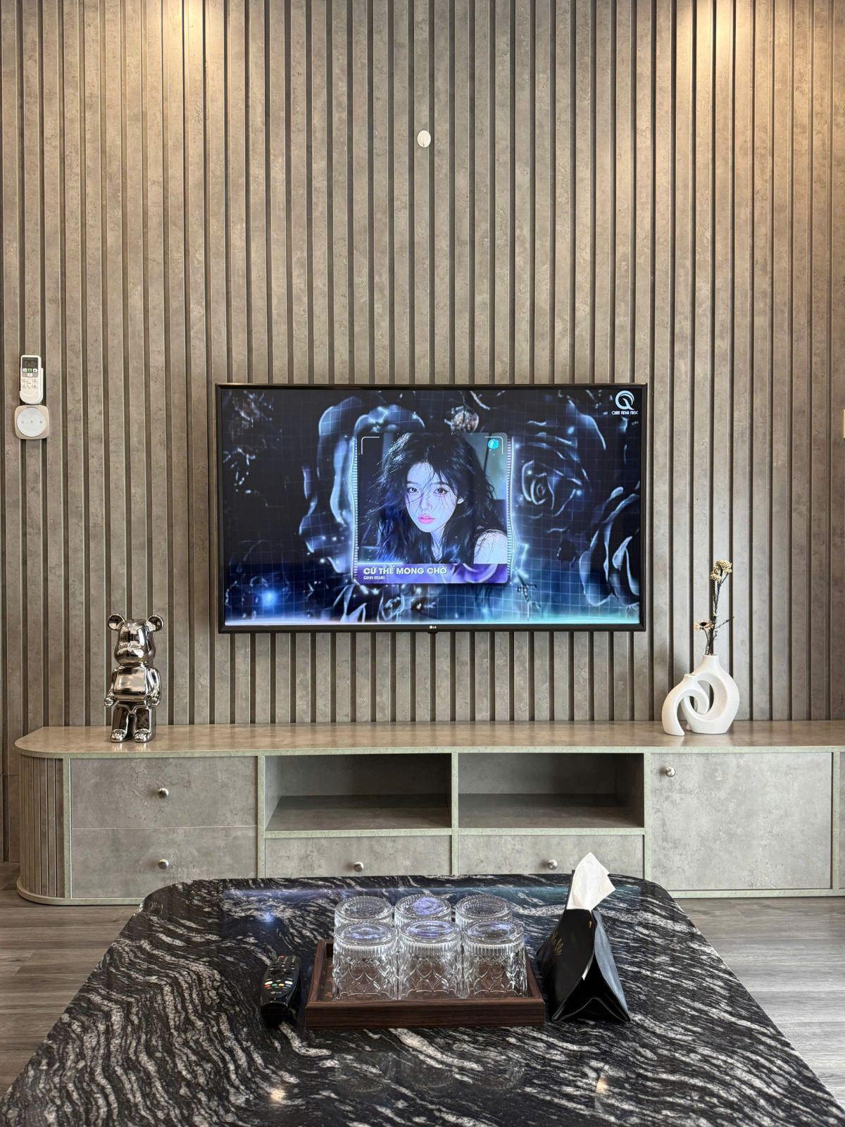 Onyx 2PN R101.2421 - Vinhomes Ocean Park 1