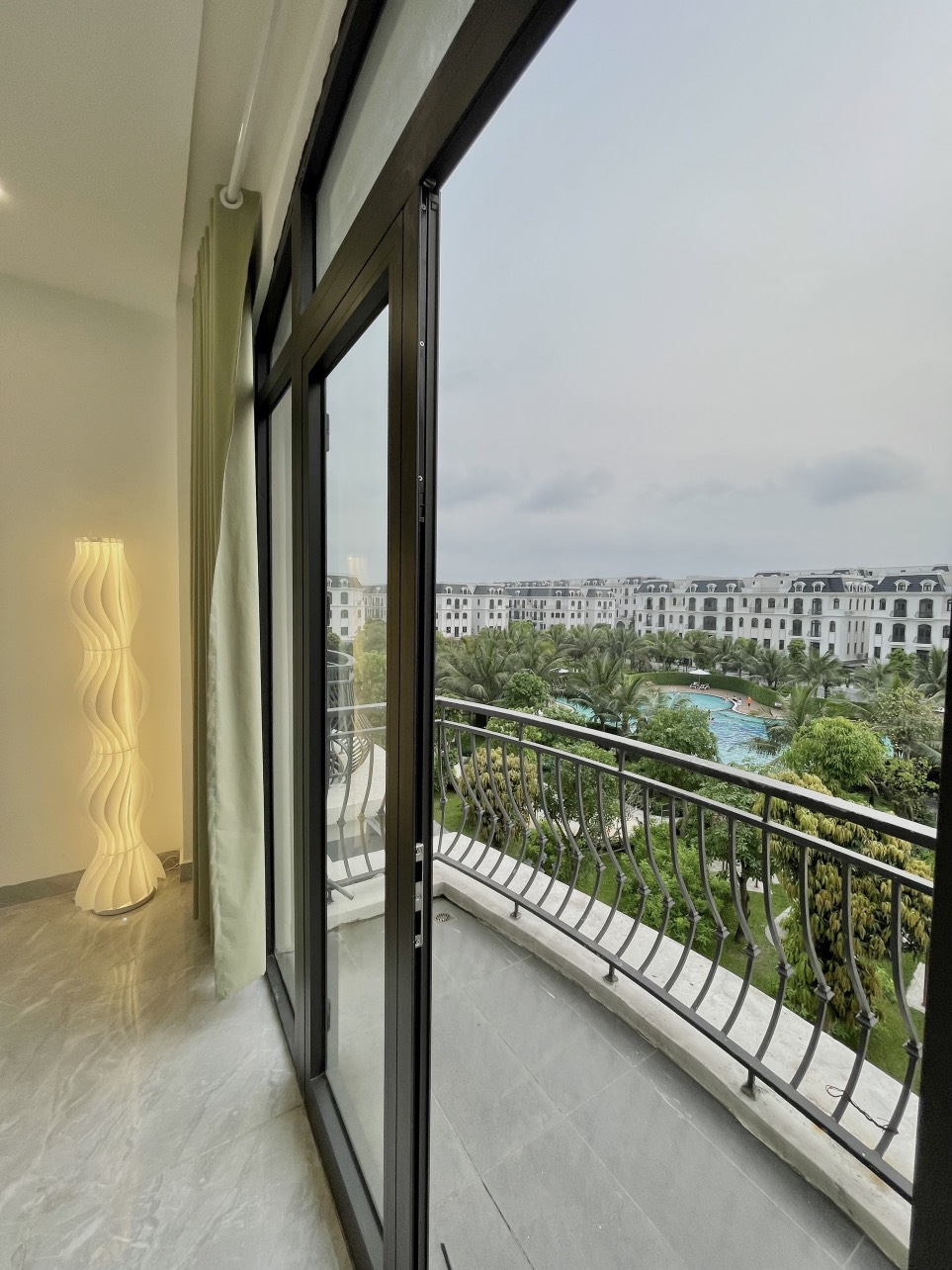 Phòng đơn có máy chiếu homestay ocean park 2,3
