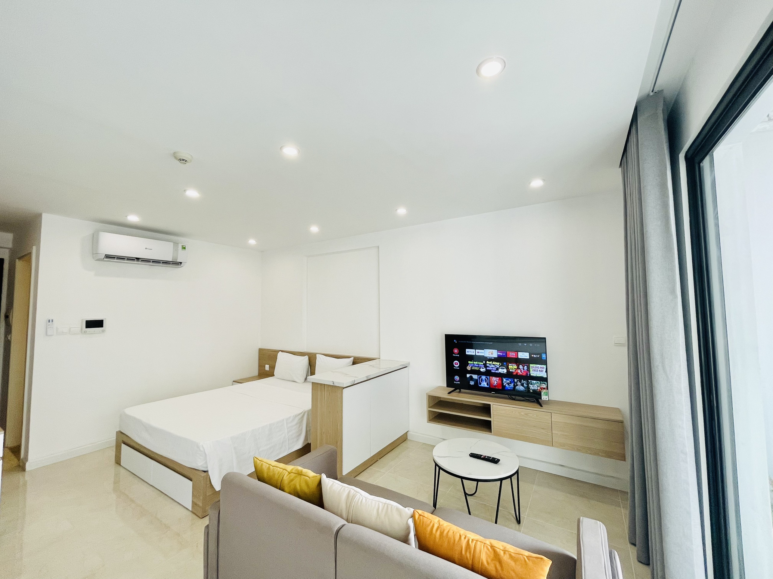 Căn hộ dịch vụ - Studio Dcapital