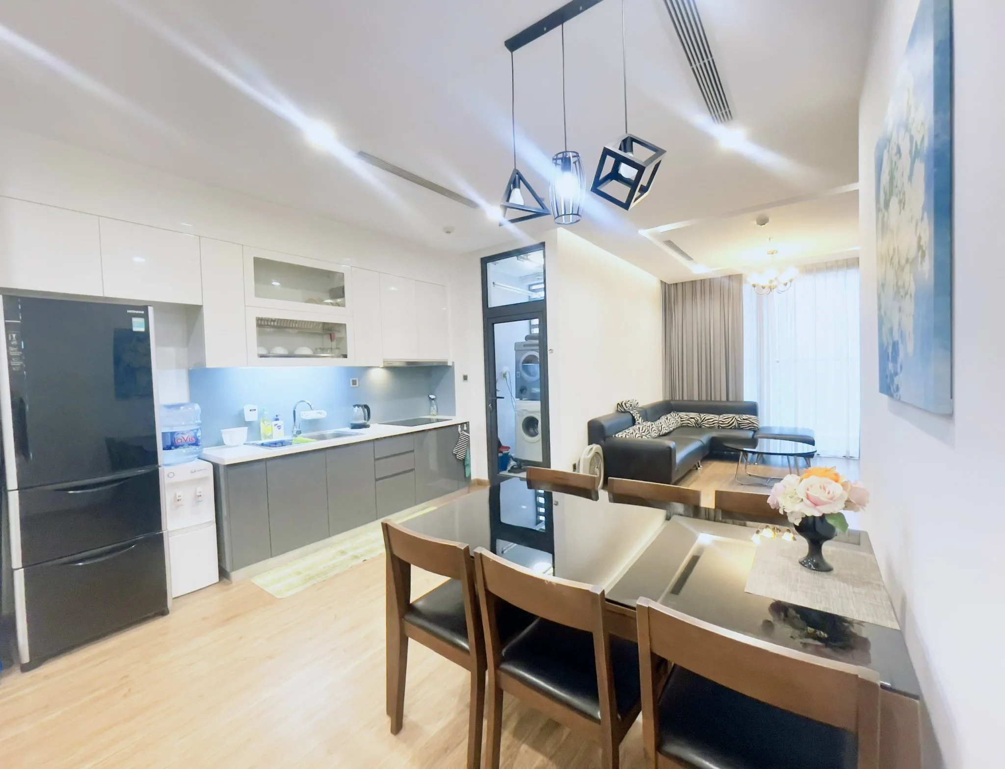Homestay Vinhomes Metropolis - Căn hộ dịch vụ