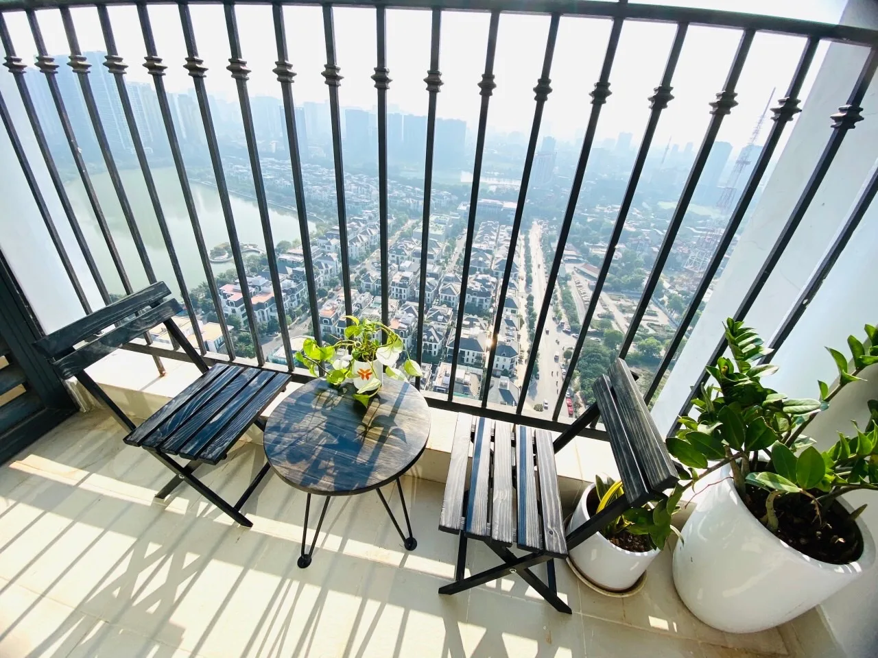Homestay Vinhomes Green Bay View hồ