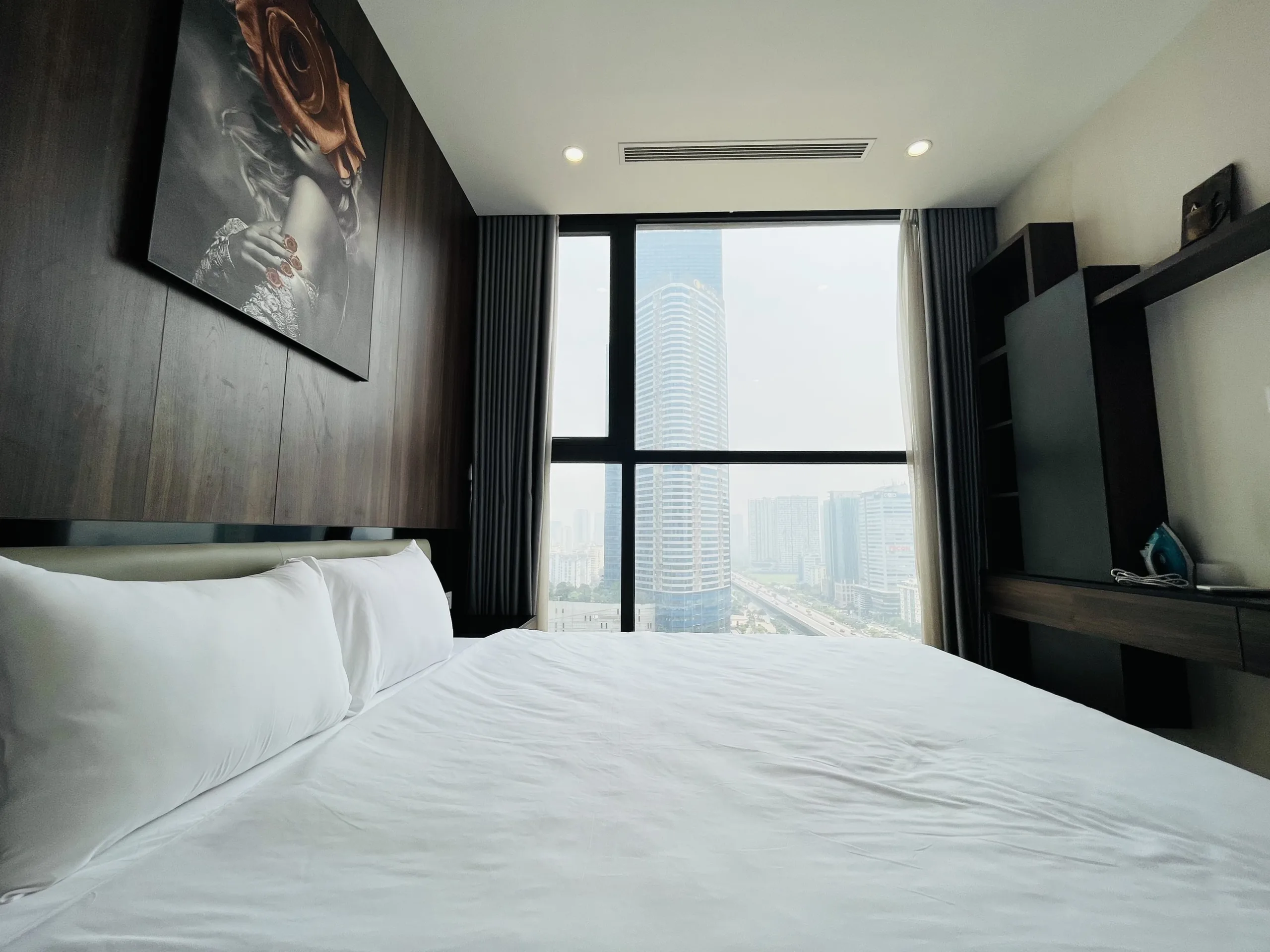 Homestay Vinhomes Sky Lake - Phong cách Vintage 2 Bed room