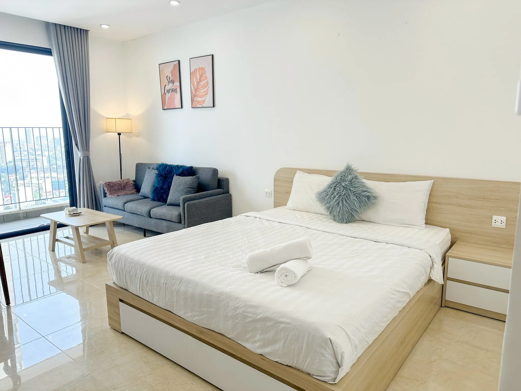 Căn hộ dịch vụ D'Capital Trần Duy Hưng Luxury