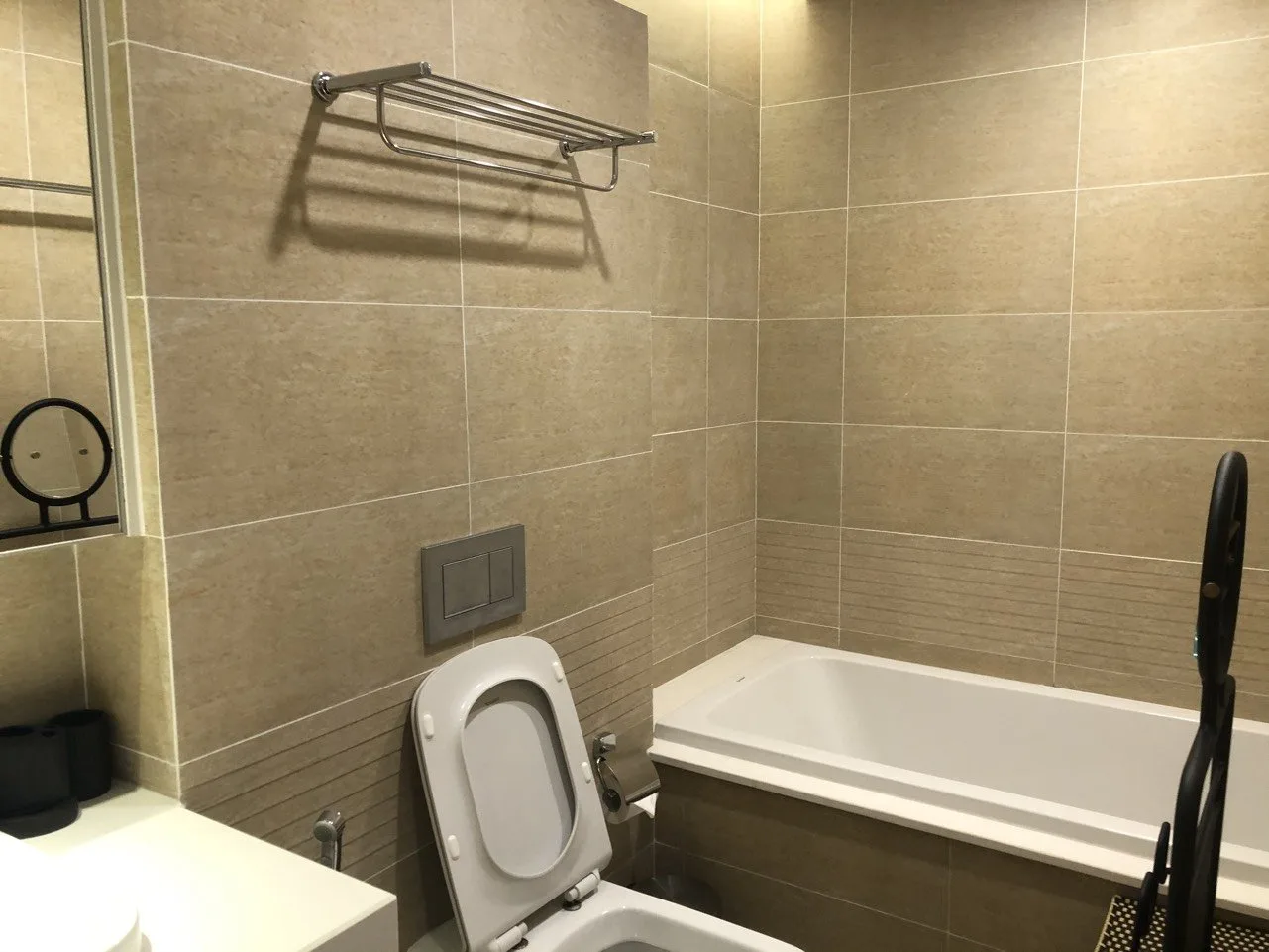 Căn hộ dịch vụ Vinhomes Metropolis Liễu Giai