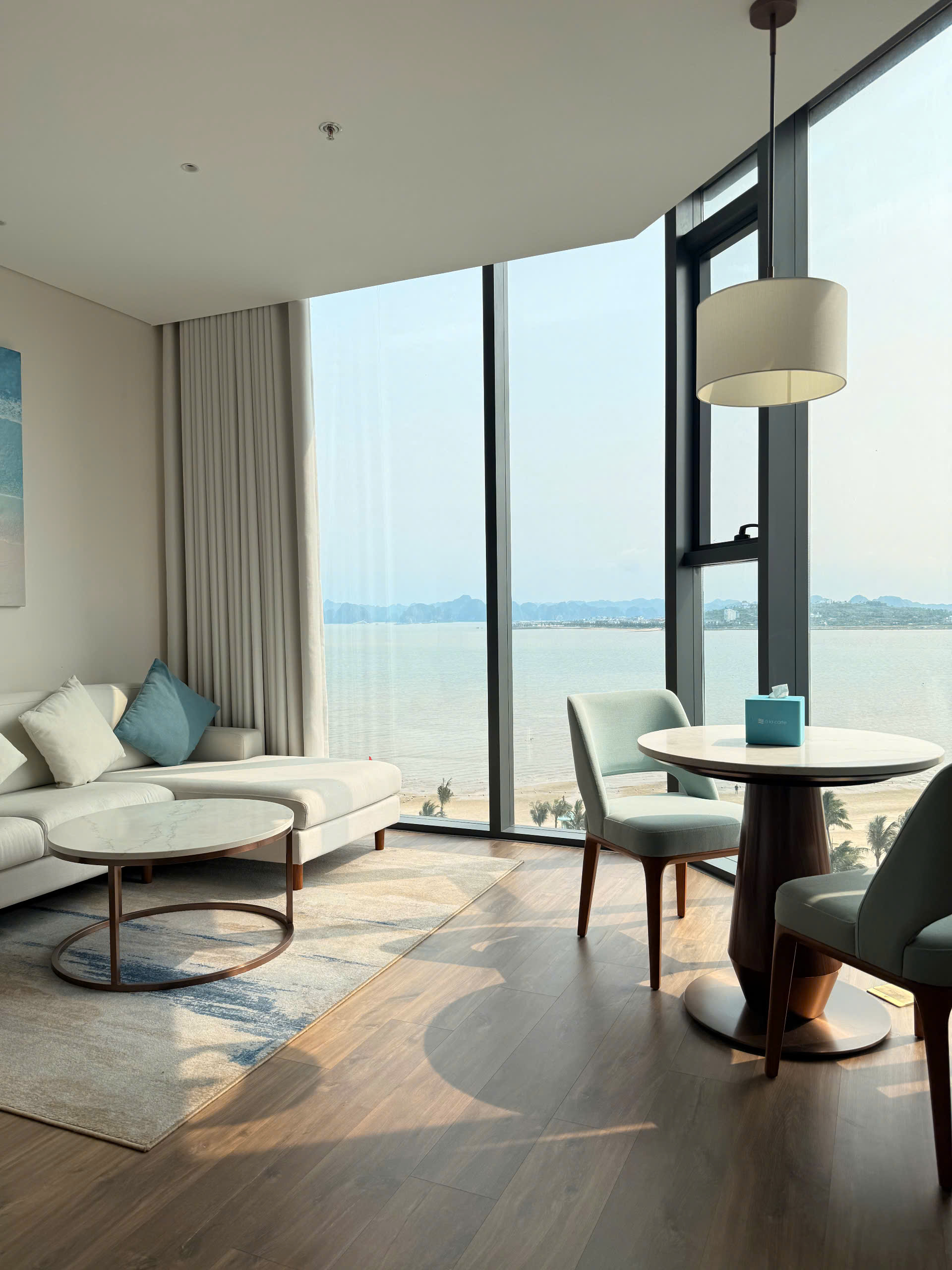 Sun Ocean Homestay A606 View Biển Alacarte Hạ Long