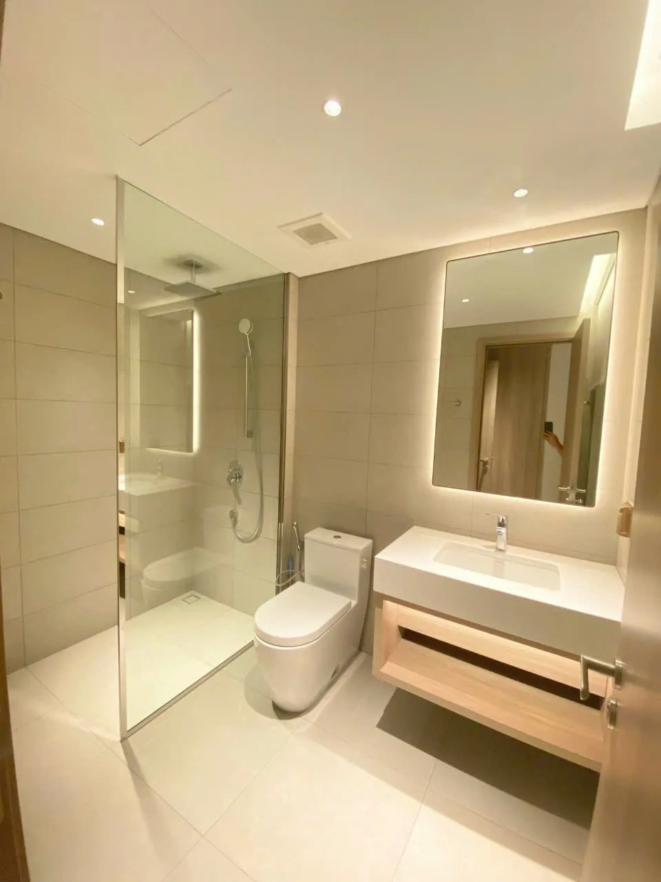 SUN HOMESTAY B512 2 PHÒNG NGỦ VIEW BIỂN ALACARTE HẠ LONG ⭐