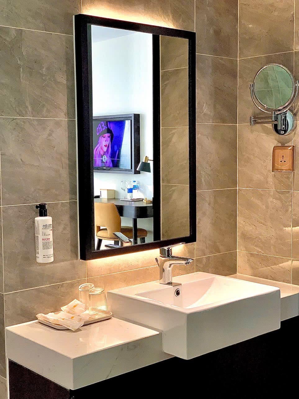 Homestay Sapphire Hòn Gai Hạ Long Studio View Biển Ngắm Pháo Hoa Tầng Cao