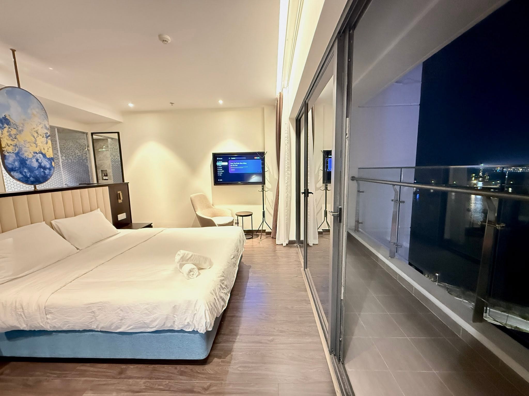 Homestay Sapphire Hạ Long View Biển Ngắm Pháo Hoa | Căn Hộ Cao Cấp Trung Tâm Hòn Gai