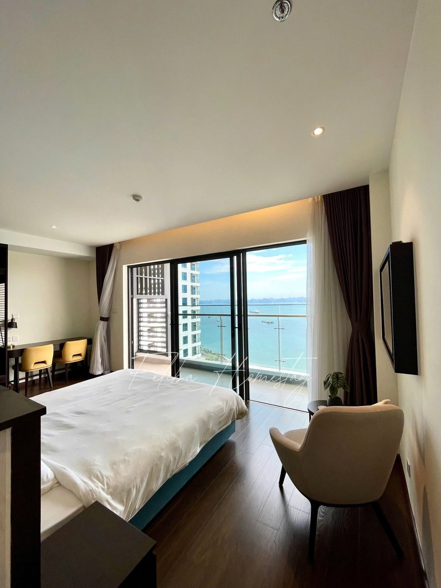 Homestay Sapphire Hạ Long View Biển Ngắm Pháo Hoa