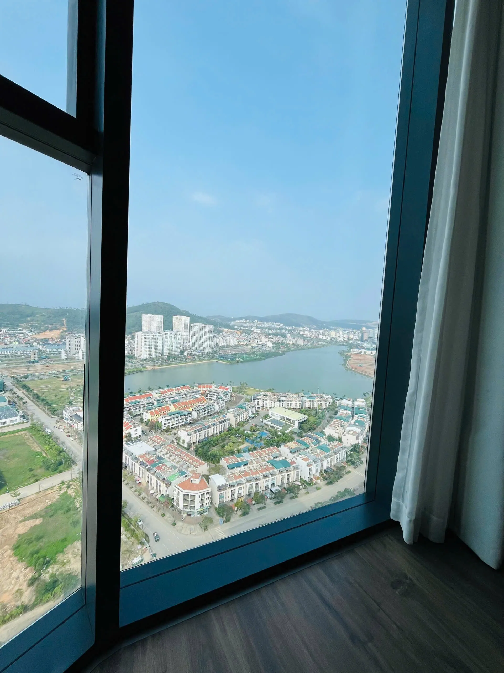 SUN HOMESTAY B1507 VIEW BIỂN ALACARTE HẠ LONG