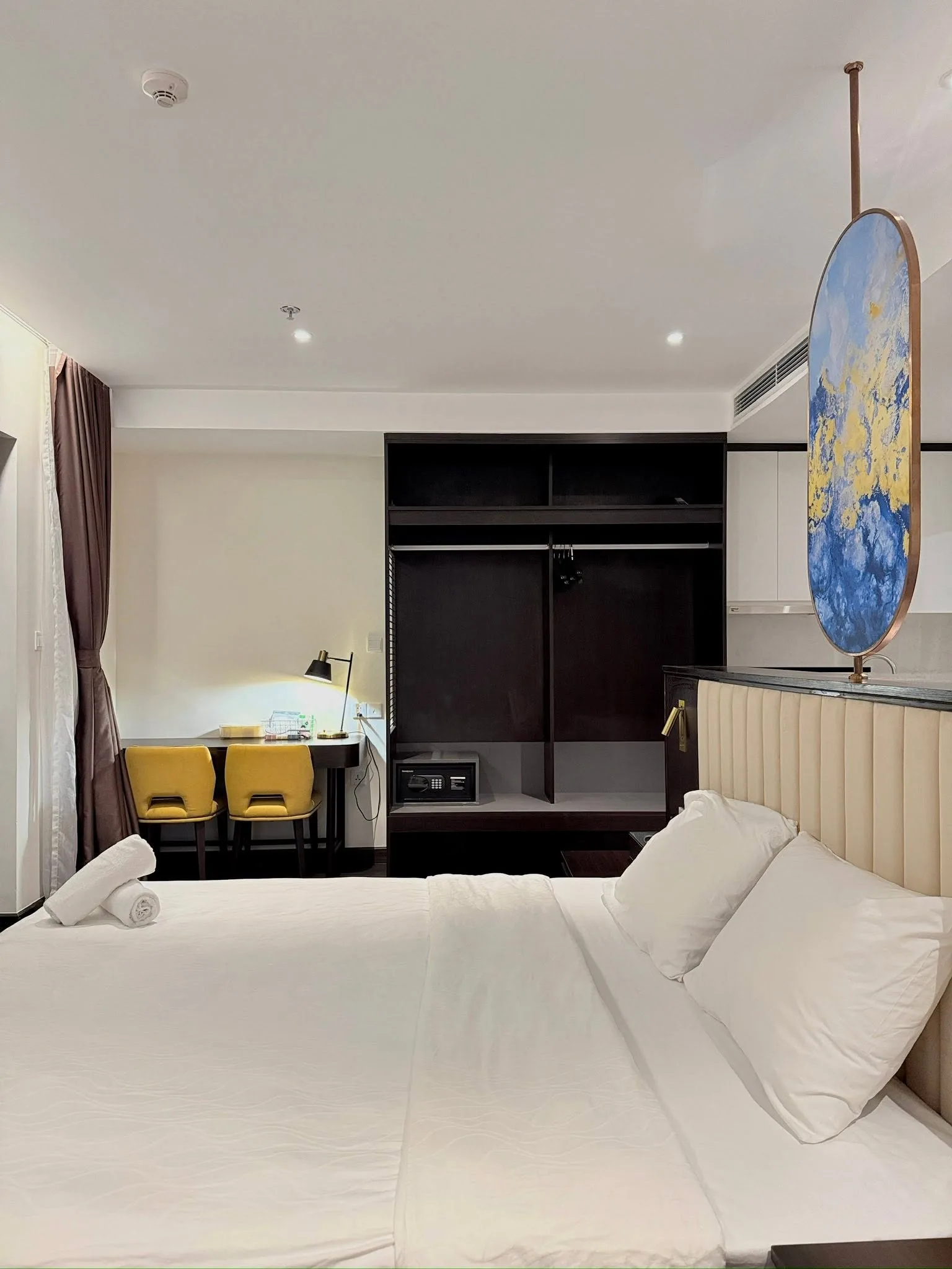 Homestay Sapphire Hạ Long View Biển Ngắm Pháo Hoa | Căn Hộ Cao Cấp Trung Tâm Hòn Gai