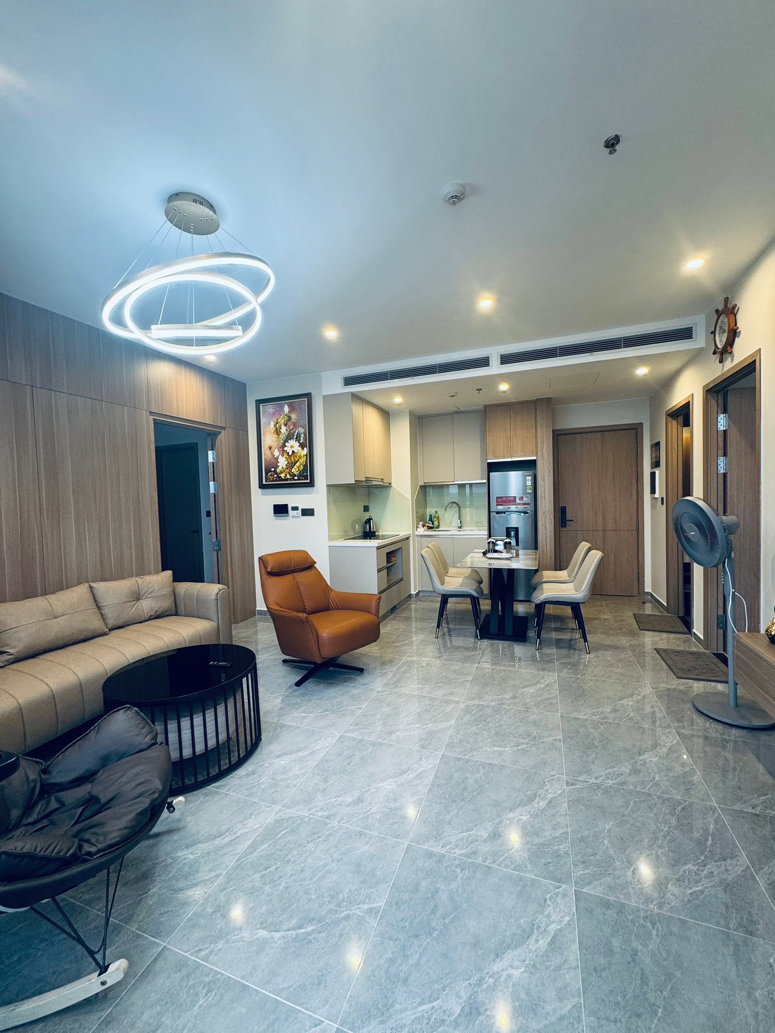 Homestay Icon 40 Hạ Long Có Hồ Bơi View Biển