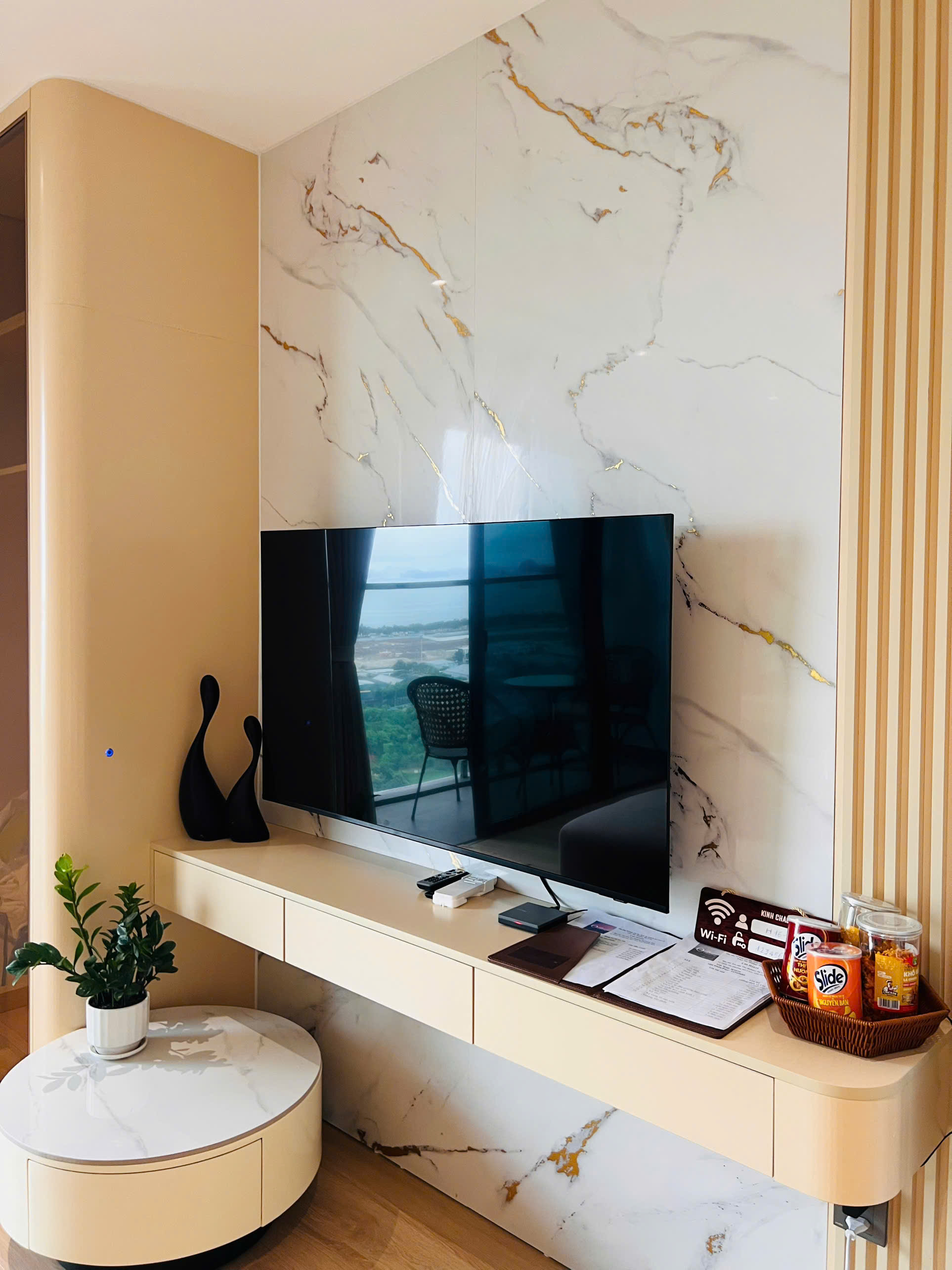Studio The Holiday Hạ Long View Biển