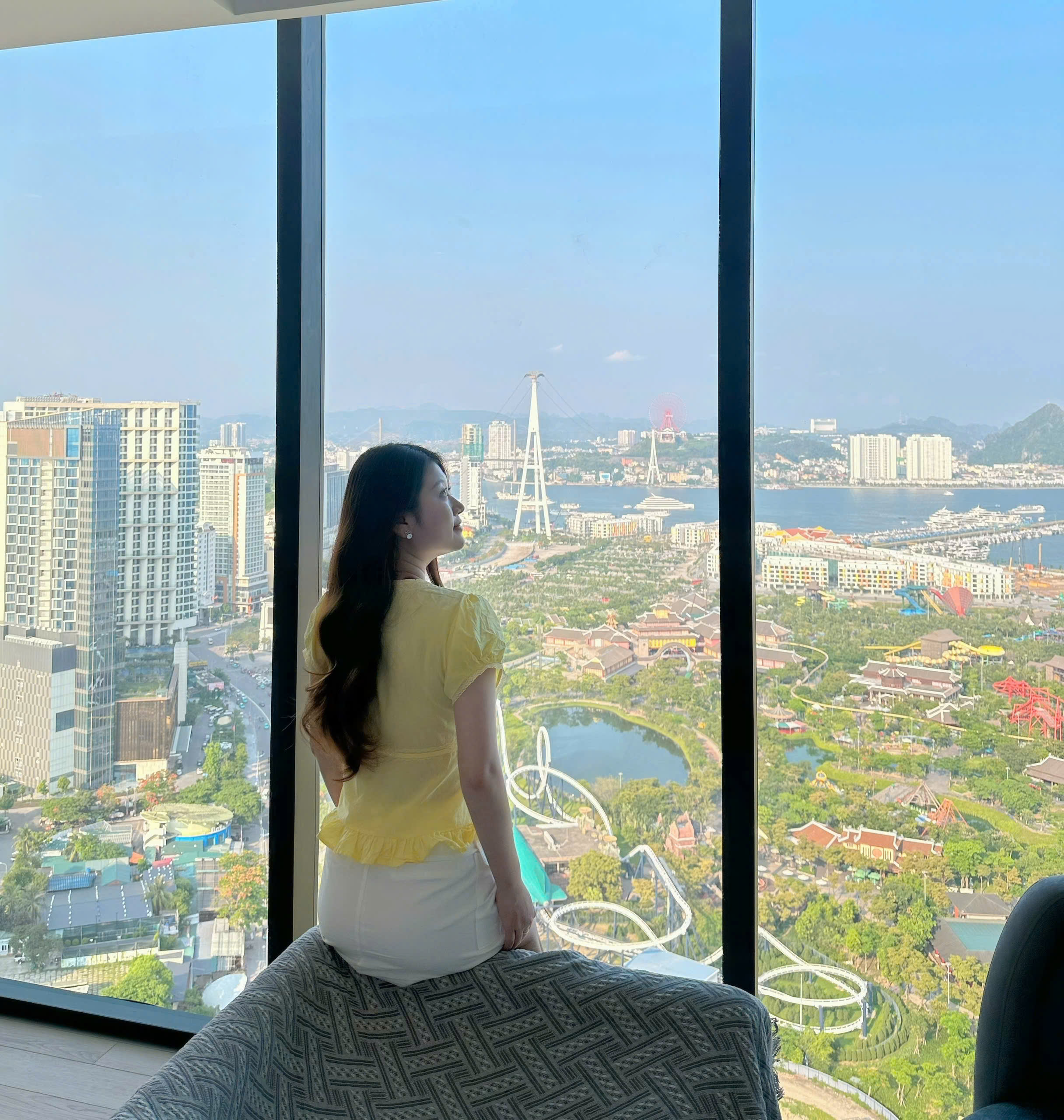 Homestay The Holiday Hạ Long Gần Biển
