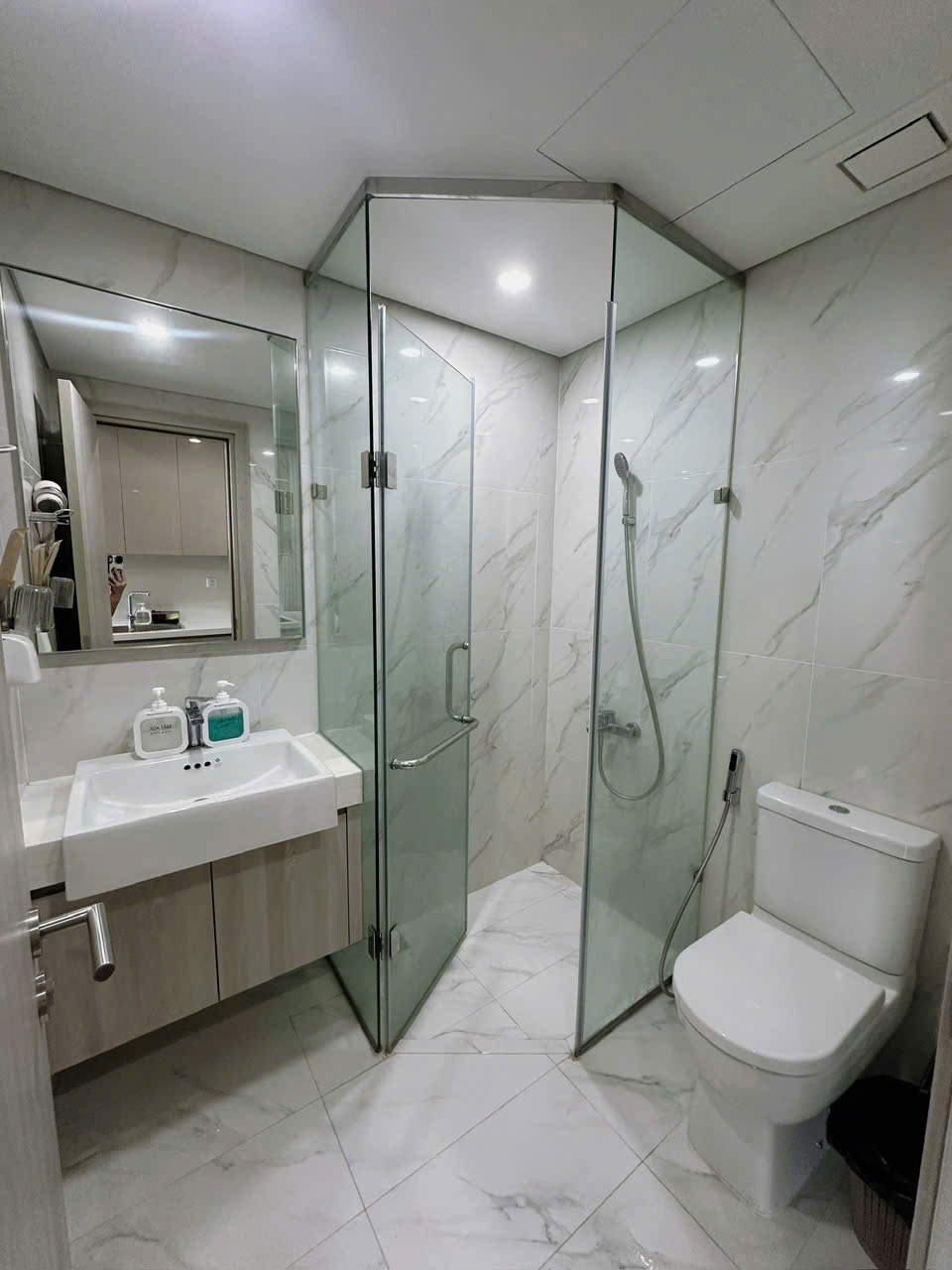 Mây Êm Studio A.3822 - Vinhomes Smart City