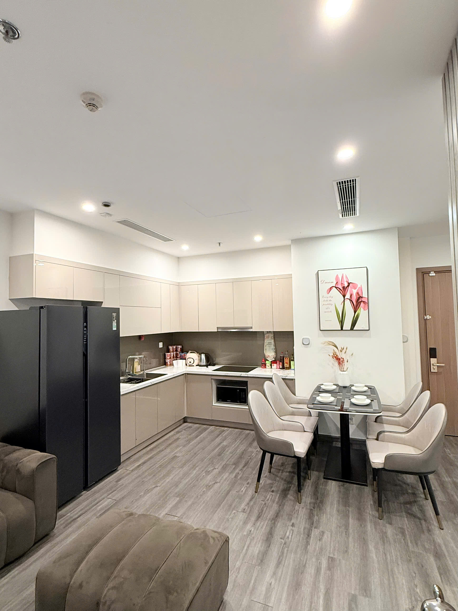 Opal 2PN S2.18-12A16 - Vinhomes Ocean Park 1
