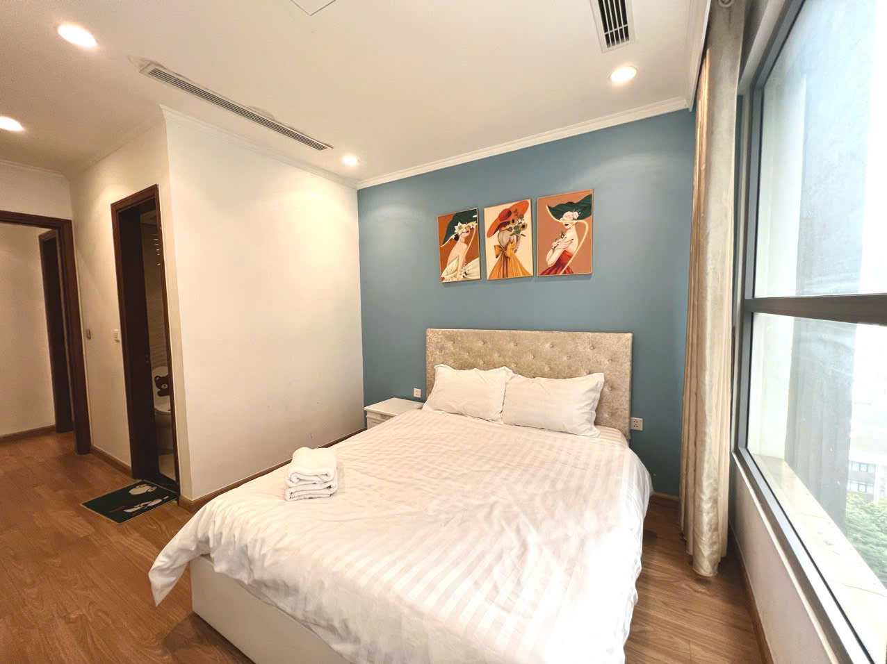 Azure 1PN P9.12A06 - Homestay Times City