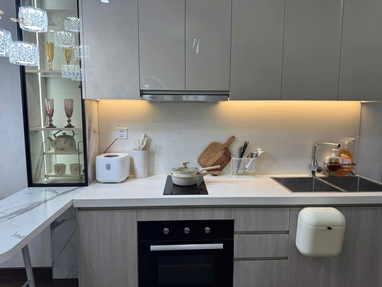 Lá Bình Yên Studio B.2910 - Vinhomes Smart City
